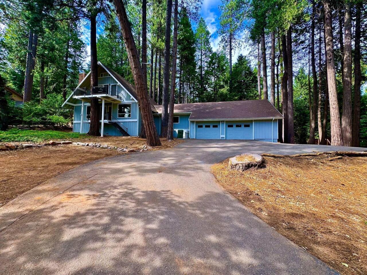 Cabin In The Trees-Game Room Pollock Pines ภายนอก รูปภาพ