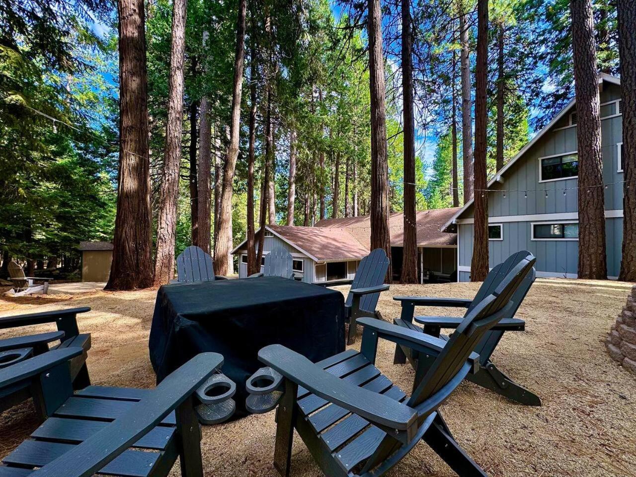 Cabin In The Trees-Game Room Pollock Pines ภายนอก รูปภาพ