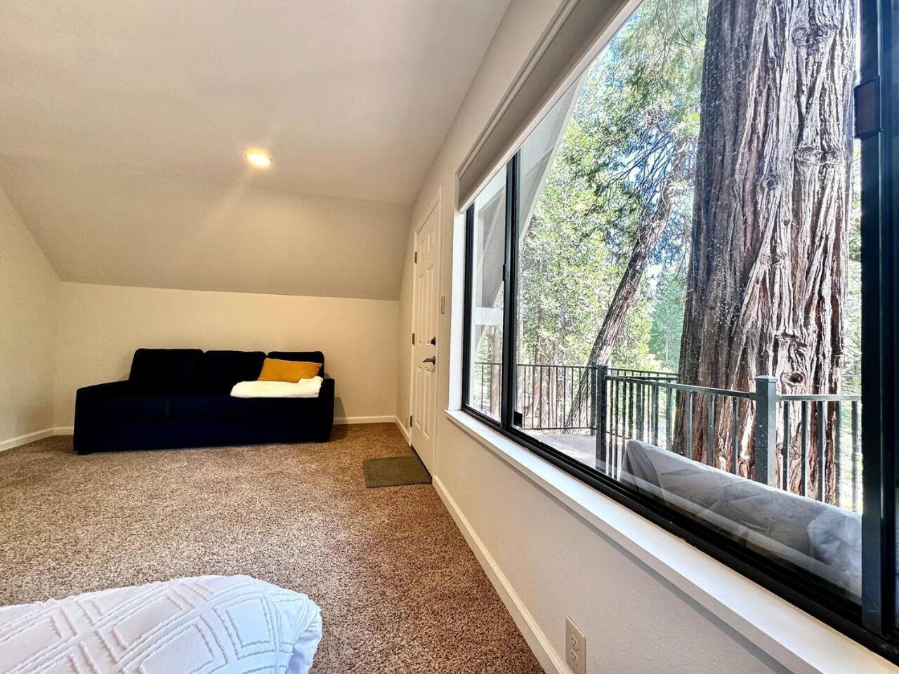 Cabin In The Trees-Game Room Pollock Pines ภายนอก รูปภาพ