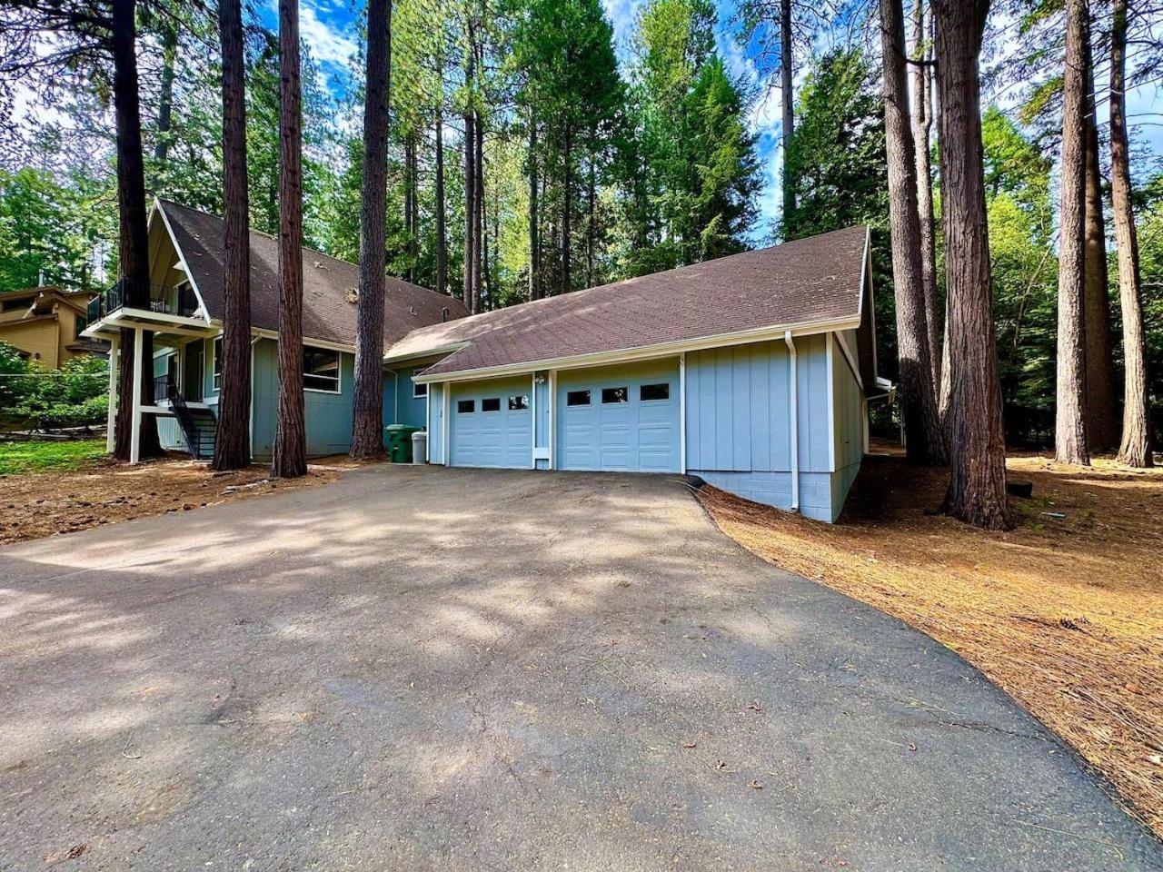 Cabin In The Trees-Game Room Pollock Pines ภายนอก รูปภาพ